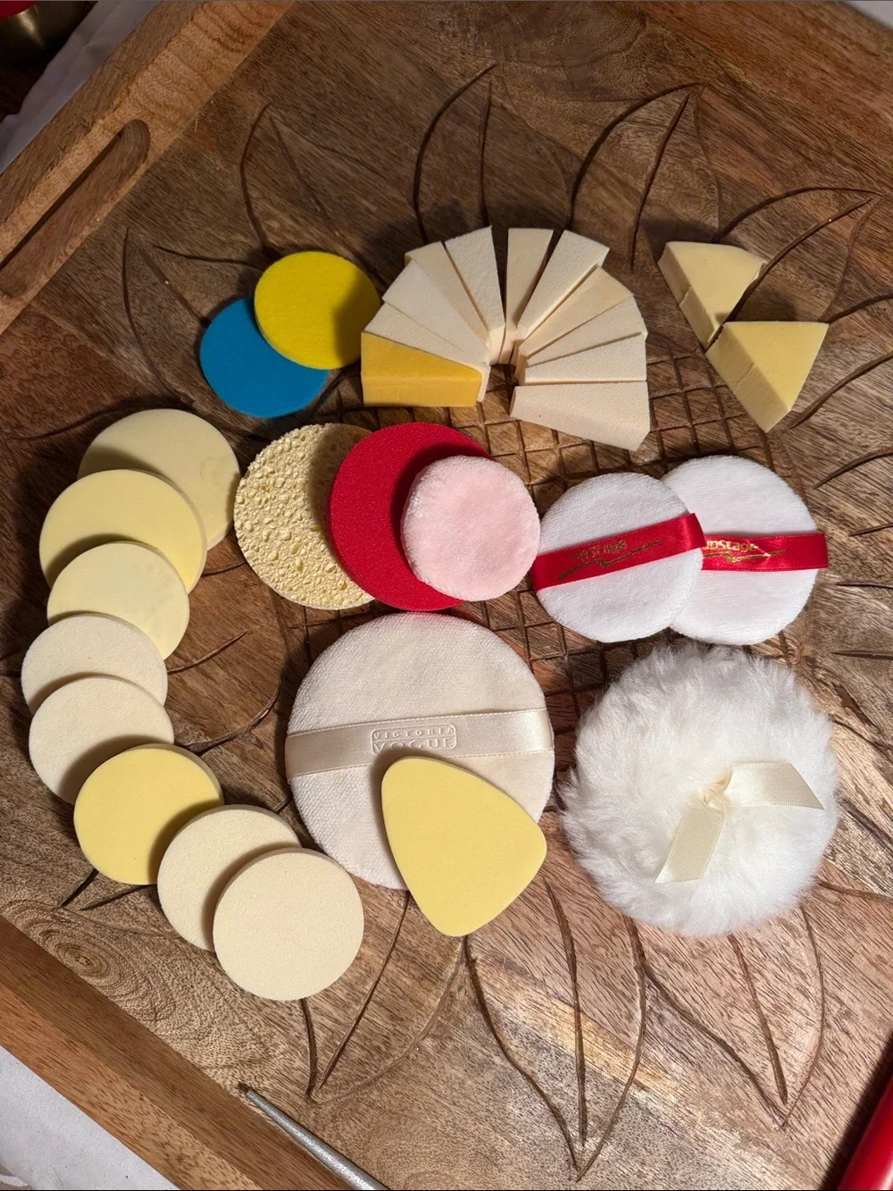 NEW 30 piece Makeup Puff and Sponge Set - Assorted Varieties & Colors (may vary)